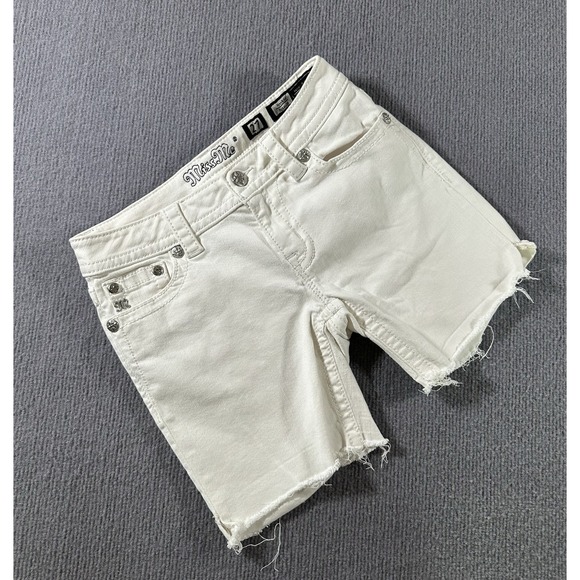 Miss Me Pants - Miss Me Boyfriend Shorts Womens 27  White Mid Rise Denim Bermuda Shorts‎